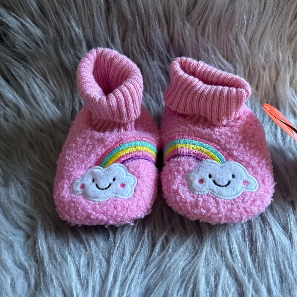 Wonder Nation Slippers Baby Girls Size 5 Pink Fuzzy‎ Rainbow Shoes 12-18 Months